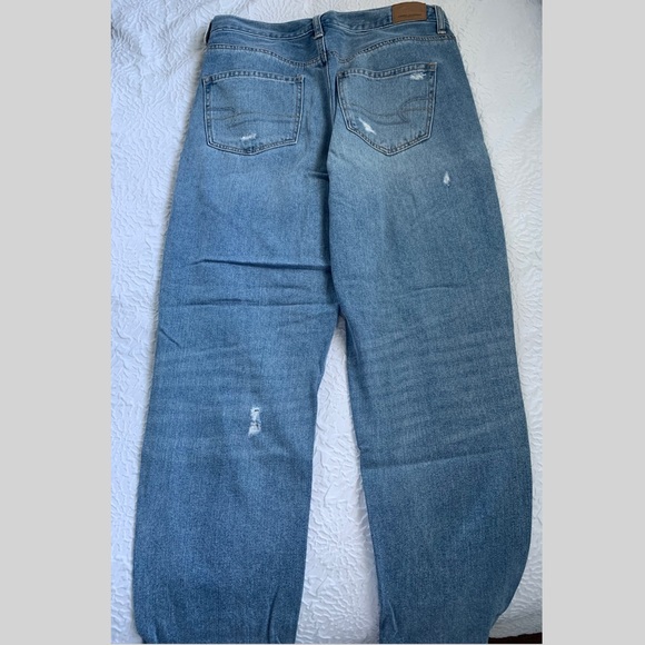 AE Stretch Ripped Mom Jean - Picture 5 of 6